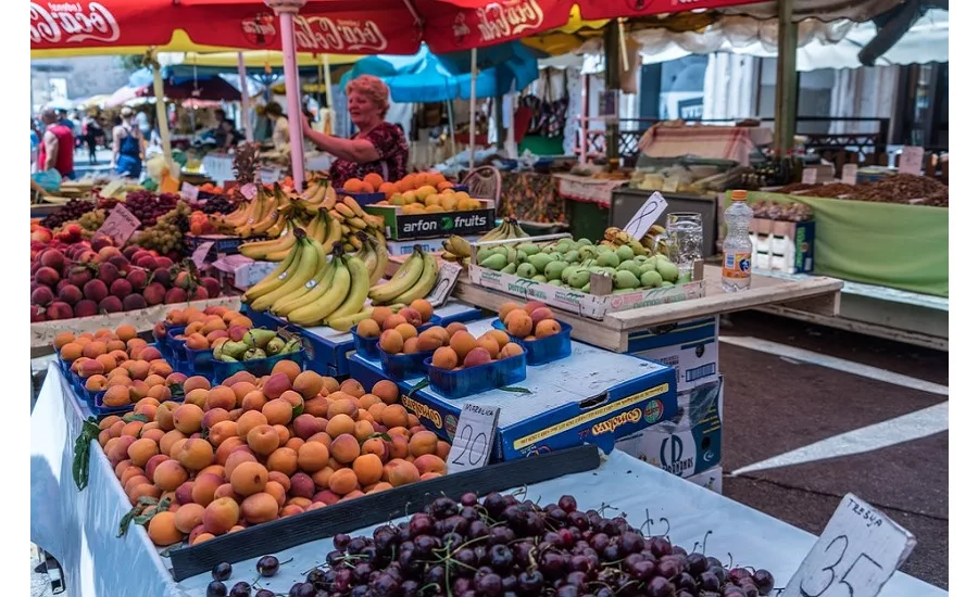 Consumers only somewhat concerned with produce appearance when purchasing