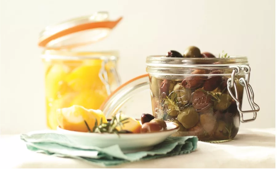 Bannex is the exclusive importer of Le Parfait in North America