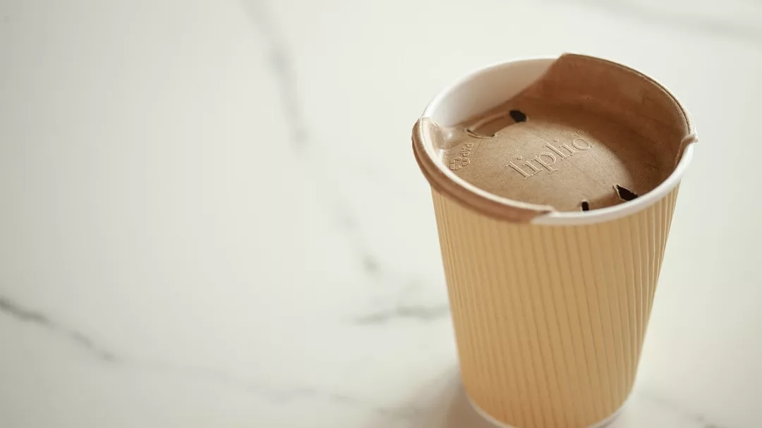 Liplip_cup_lid web.jpg