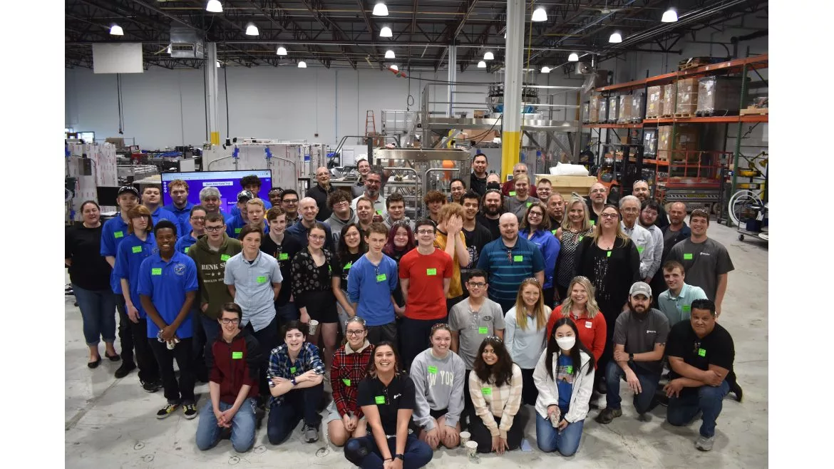 Spee-Dee PACK Challenge group photo_1170x658.jpg