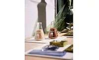 Flasks containing resins Flasks containing resins