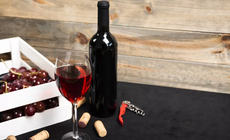 Freepik Wine.png