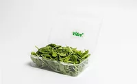 Fresh-Inset-Vidre--holding-spinach.png