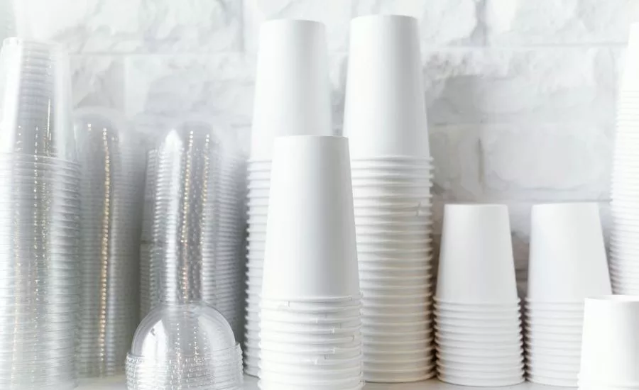 disposable-coffee-cups-arrangement.jpg