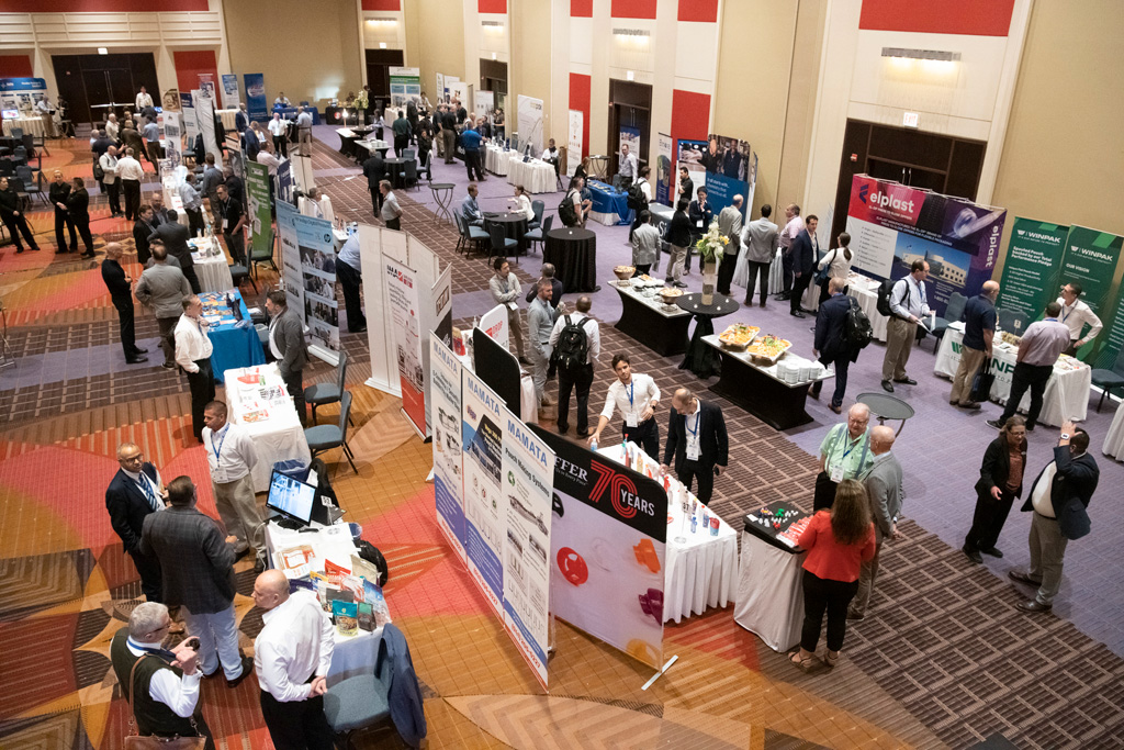 The exhibit hall at Global Pouch Forum