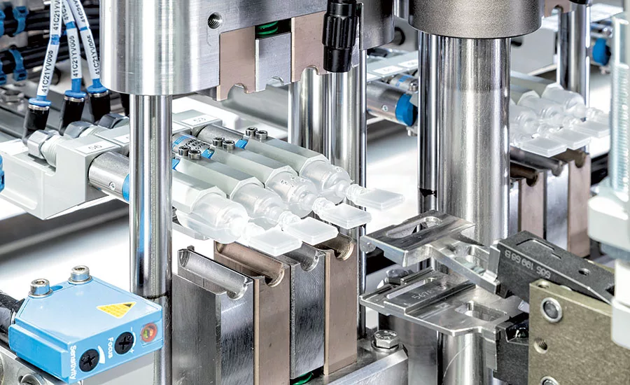 A shearing motion of the separating tool separates vials from the blocks