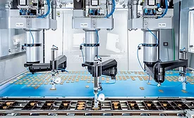 F4 robots at the Destrooper-Olivier installation