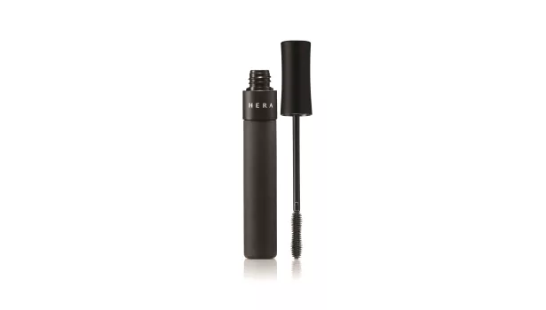 2 684-AmorePacific-Squeezable-Mascara-HiRes 615.jpg