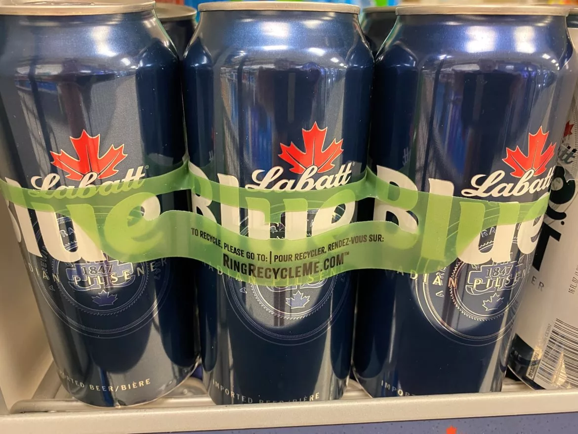 Labatt New Ring Carrier